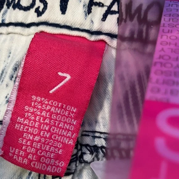 Almost Famous Skinny jean w striped splatter bleach print retro size 7 - Picture 8 of 16